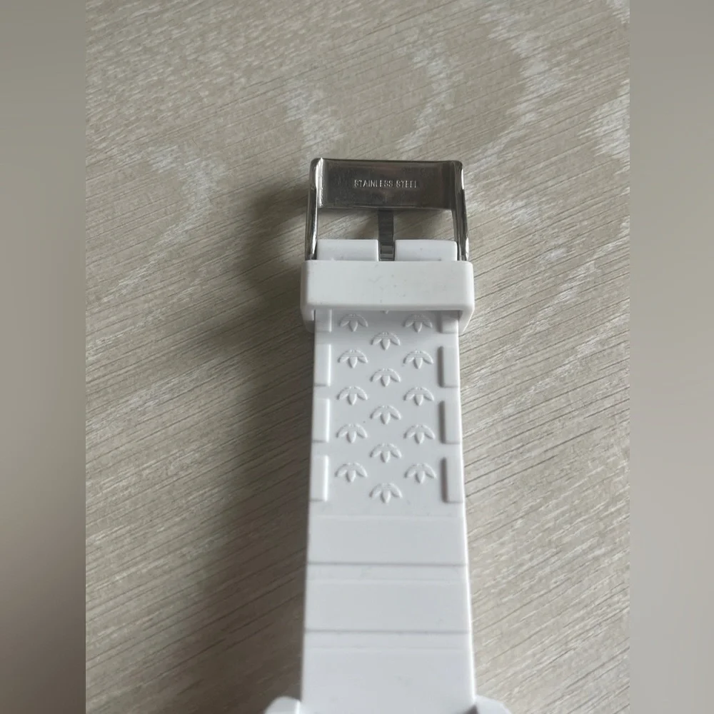 RARE- Adidas Originals SANTIAGO Watch Sport - Limited Edition